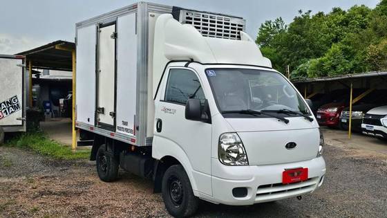 KIA BONGO 2.5 K-2500 4X2 CS TURBO DIESEL 2P MANUAL KIA BONGO 2.5 K-2500 4X2 CS TURBO DIESEL 2P MANUAL